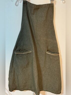 Sur La Table Olive Green 100% premium cotton Apron with Tan Ties